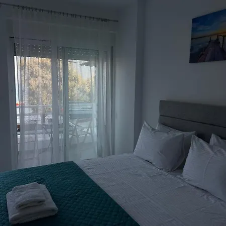 Chrisanthi Appartement *