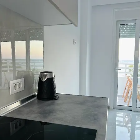 Chrisanthi * أرخانجلوس